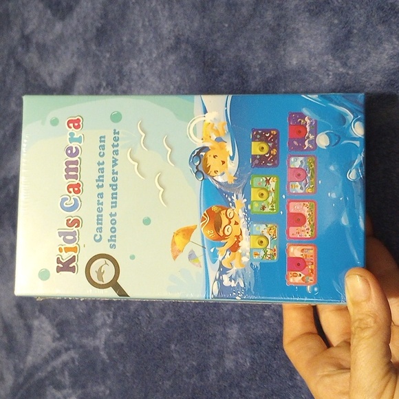 NIB kids camera, new - Picture 1 of 3